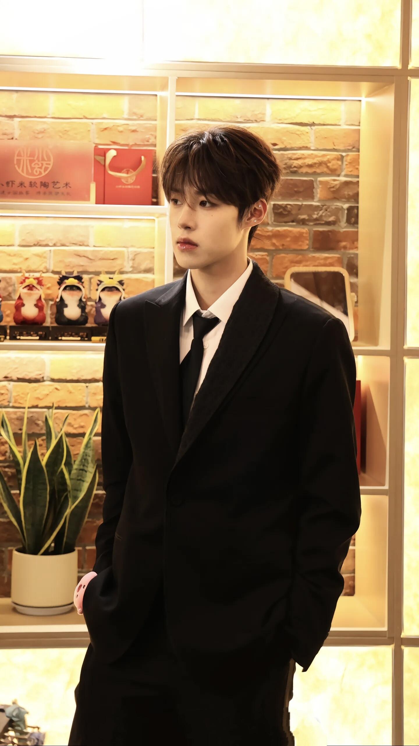 R공장 / 디올 남성 블랙 바지