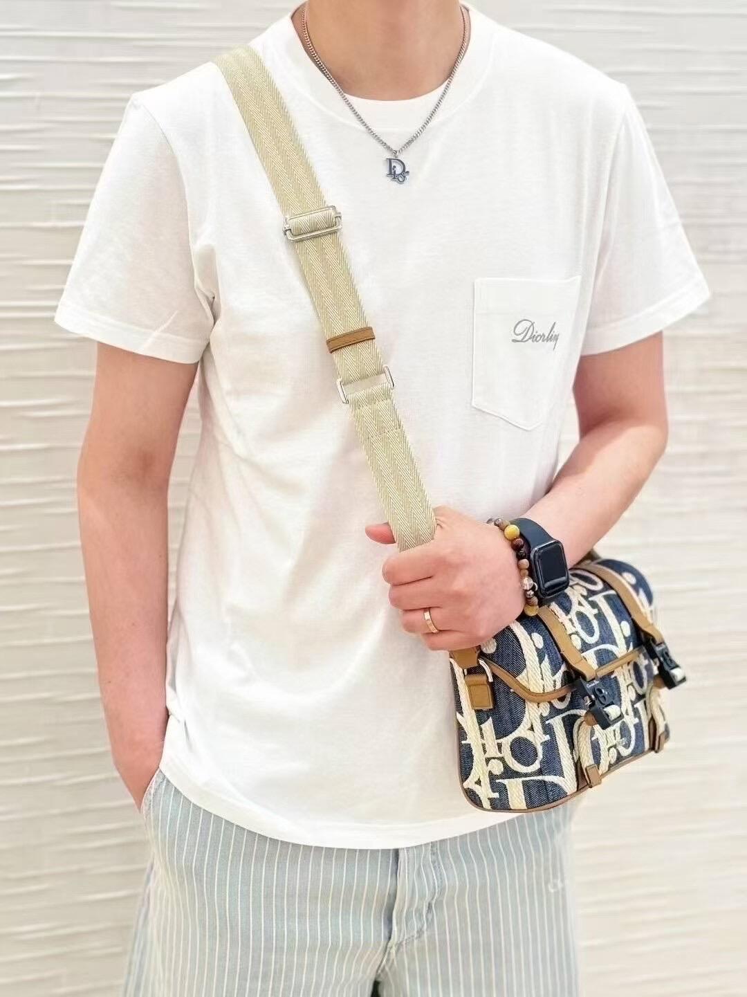 R공장 / 디올 남성 여성 그레이 반팔