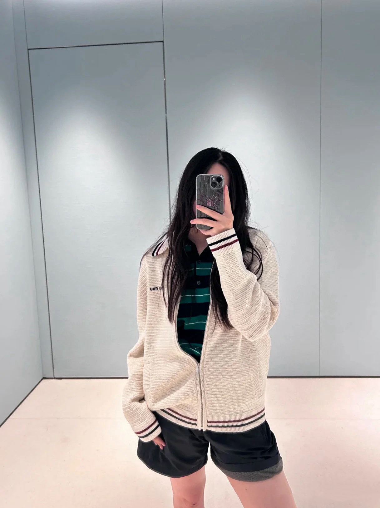 티모 공장 / 미우미우 여성 니트 자켓