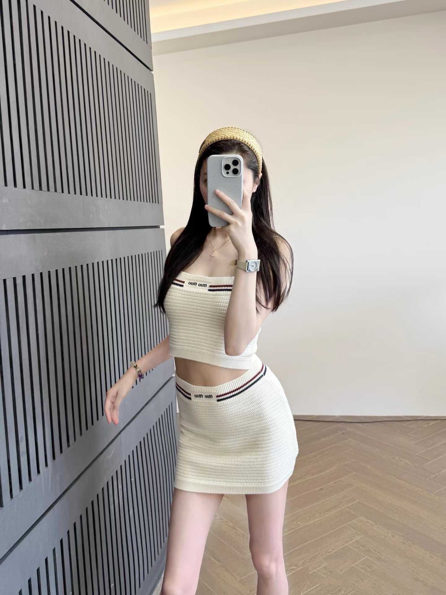 티모 공장 / 미우미우 여성 니트 나시