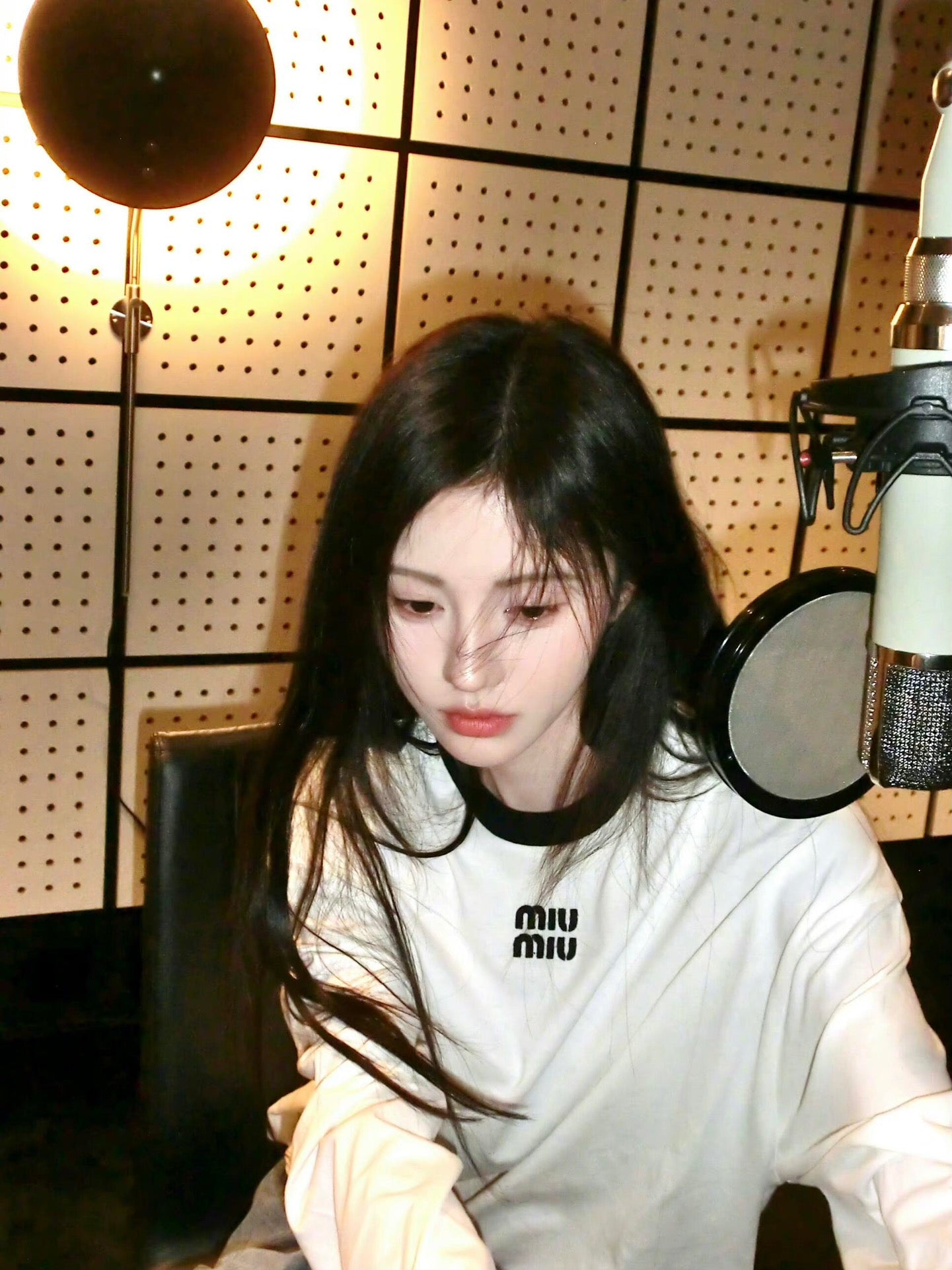 R공장 / 미우미우 남성 여성 자수 긴팔