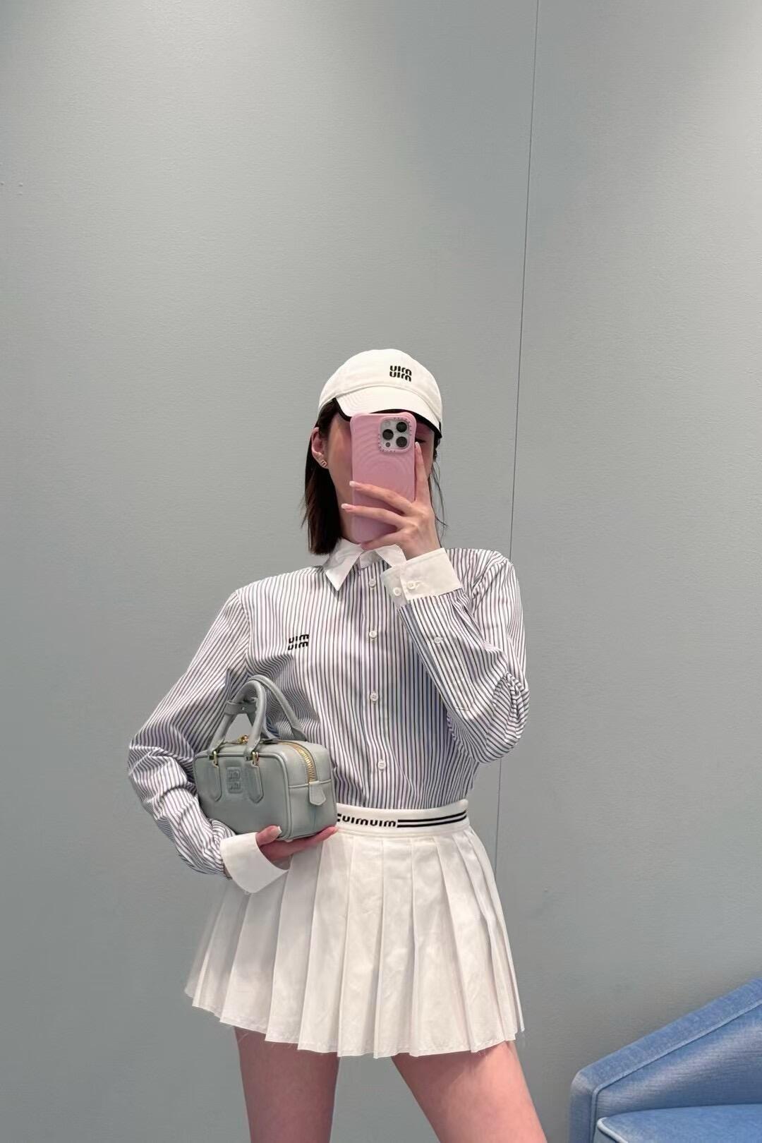 R공장 / 미우미우 여성 스트라이프 셔츠
