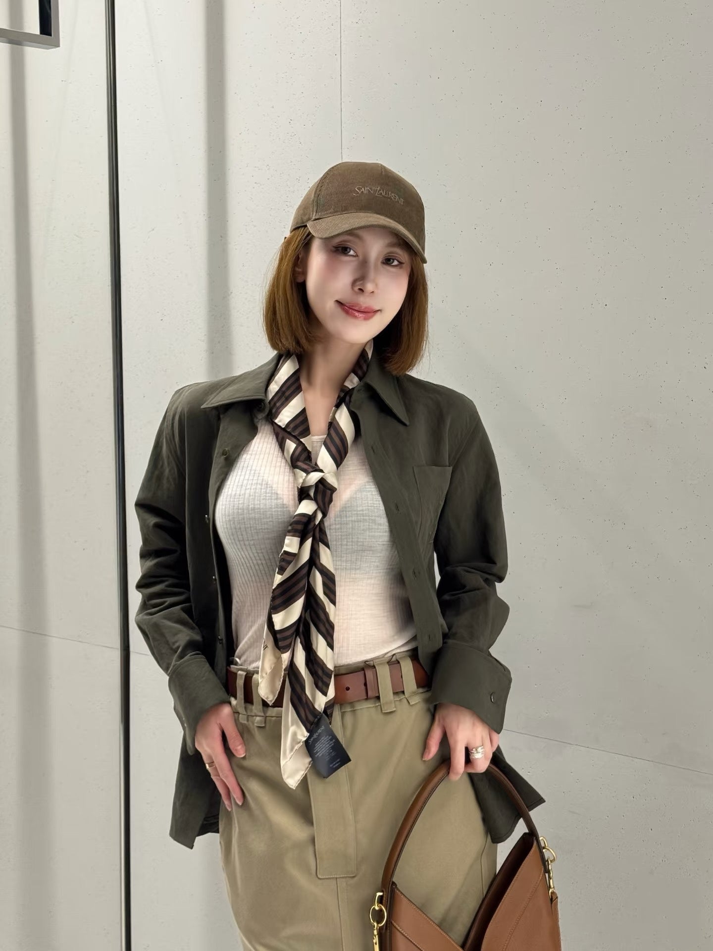 티모 공장 / 입생로랑 여성 셔츠