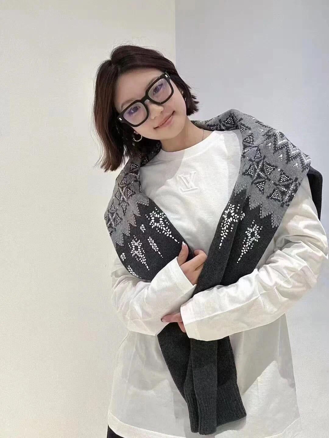 R공장 / 루이비통 남성 엠보 긴팔