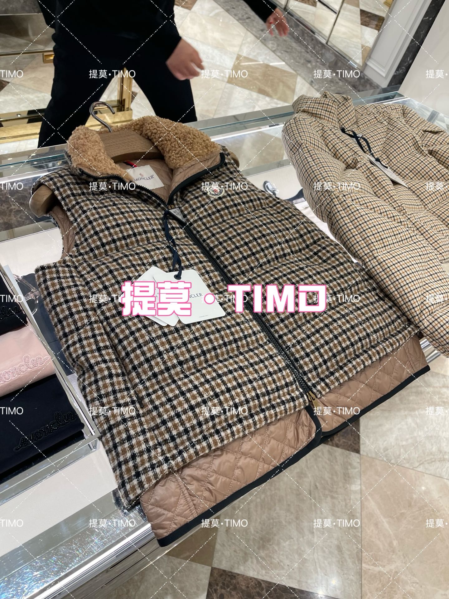 티모 공장 / 몽클레어 여성 조끼 베스트
