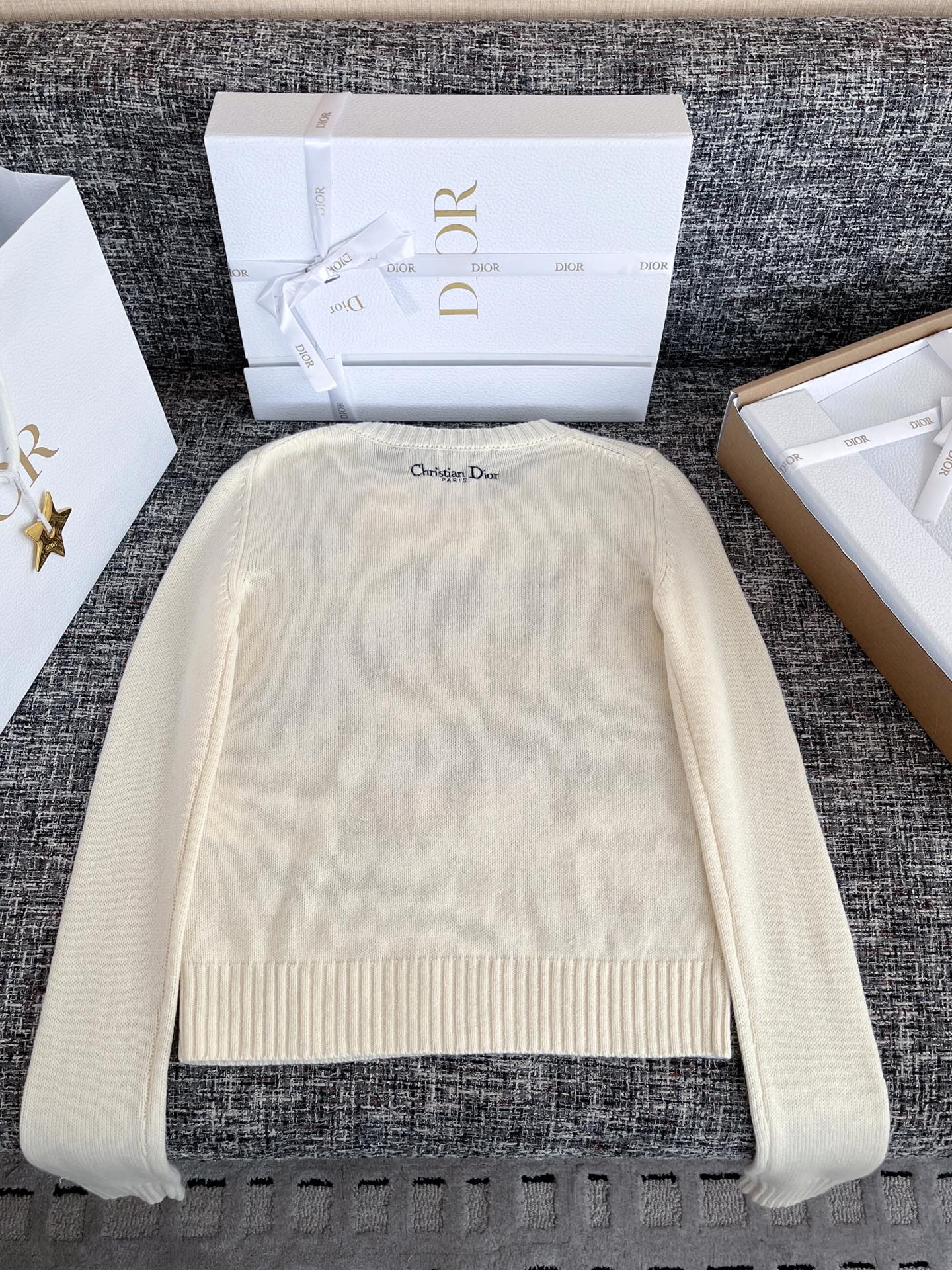 티모 공장 / 디올 여성 니트