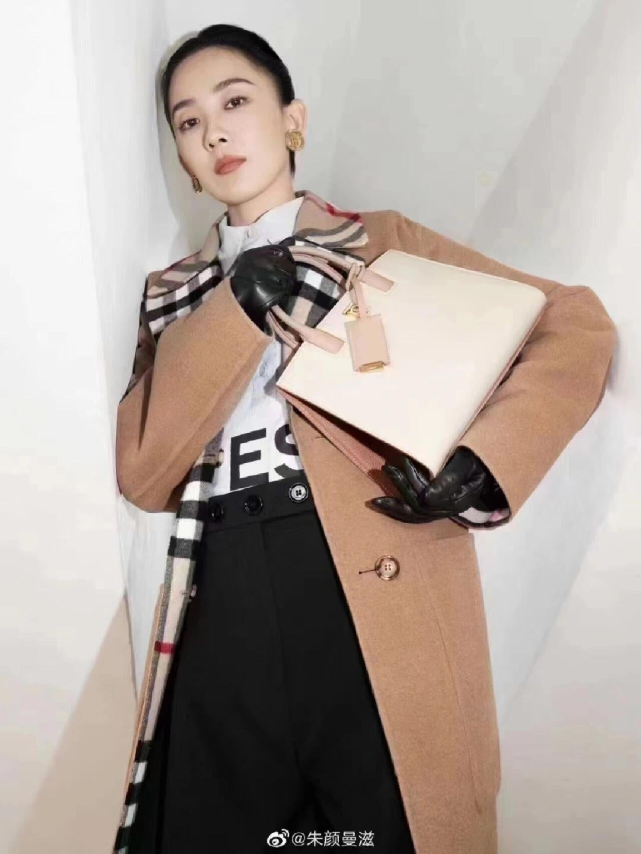 R공장 / 버버리 여성 캐시미어 코트