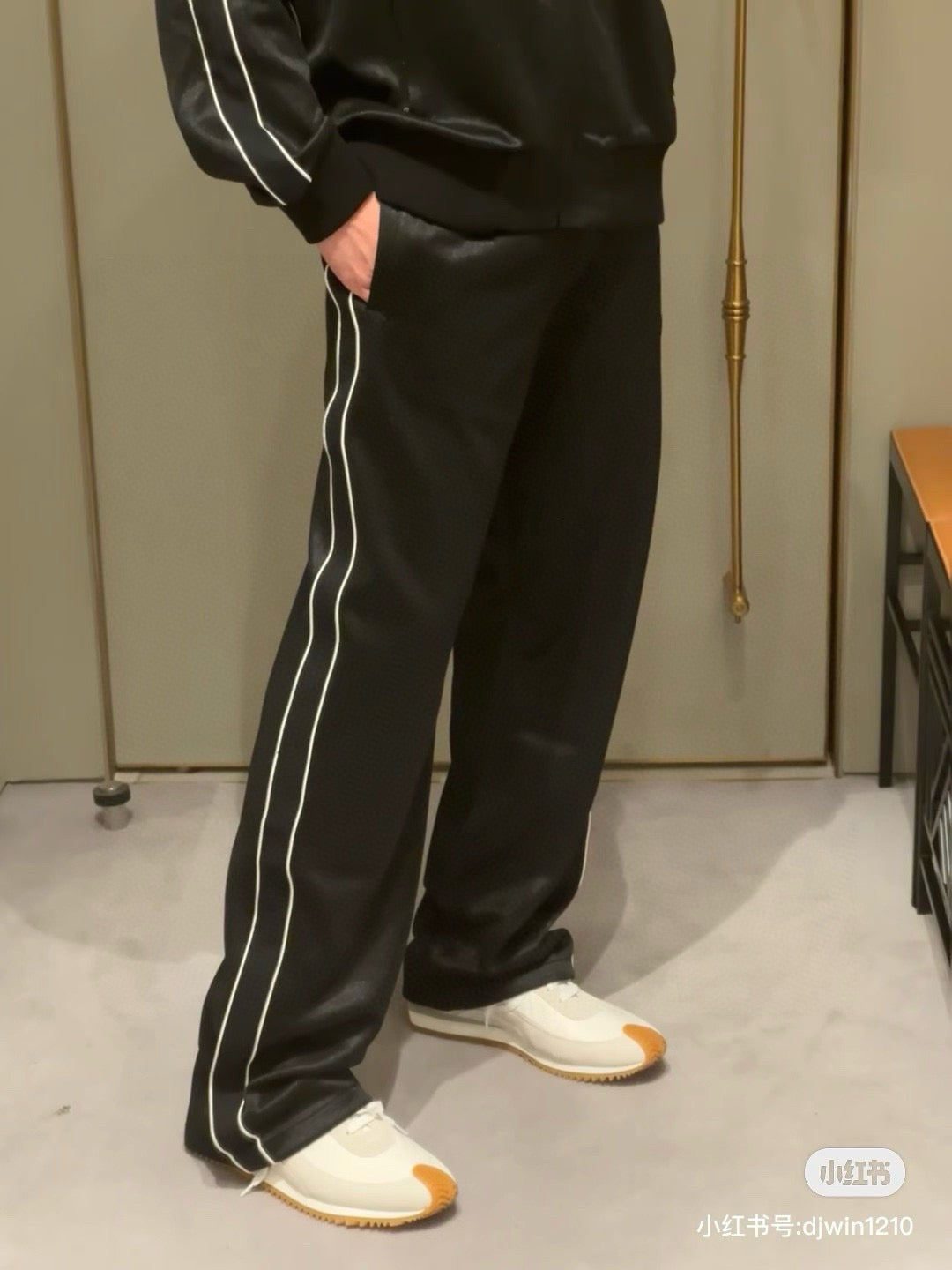 체인2호 / 로에베 남성 자수 롱 팬츠