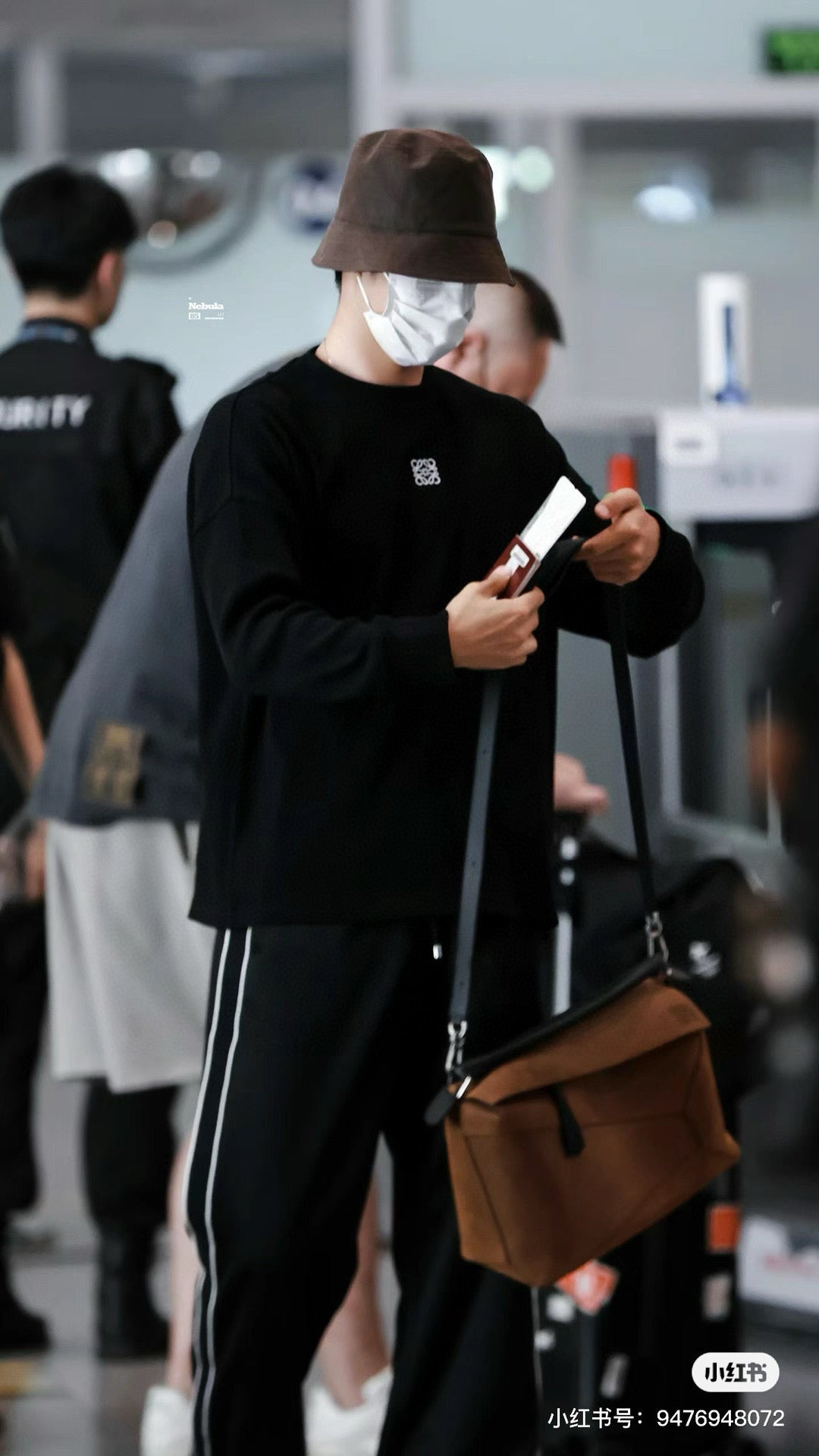 체인2호 / 로에베 남성 자수 롱 팬츠
