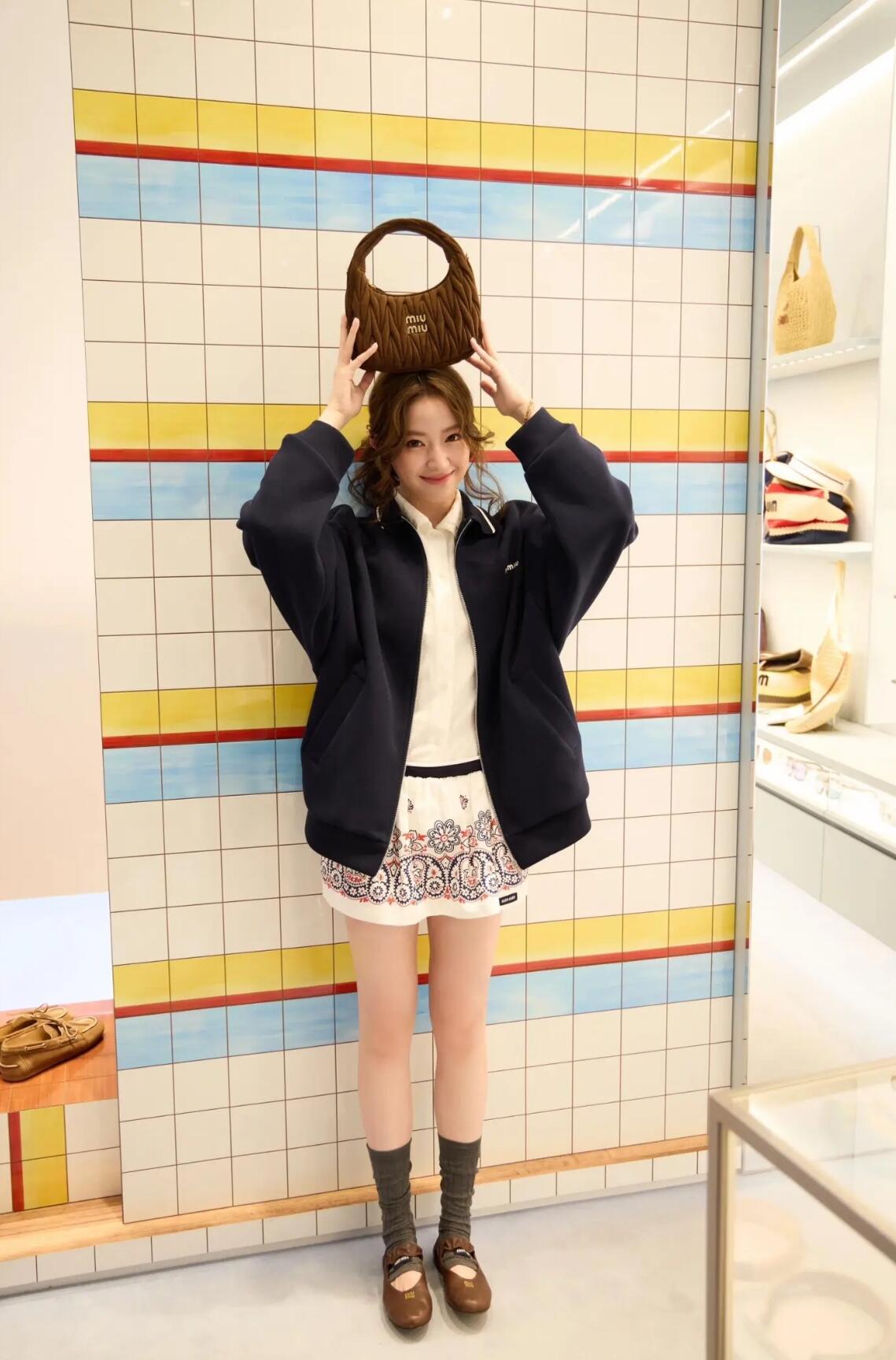 BVG / 미우미우 남성 여성 재킷