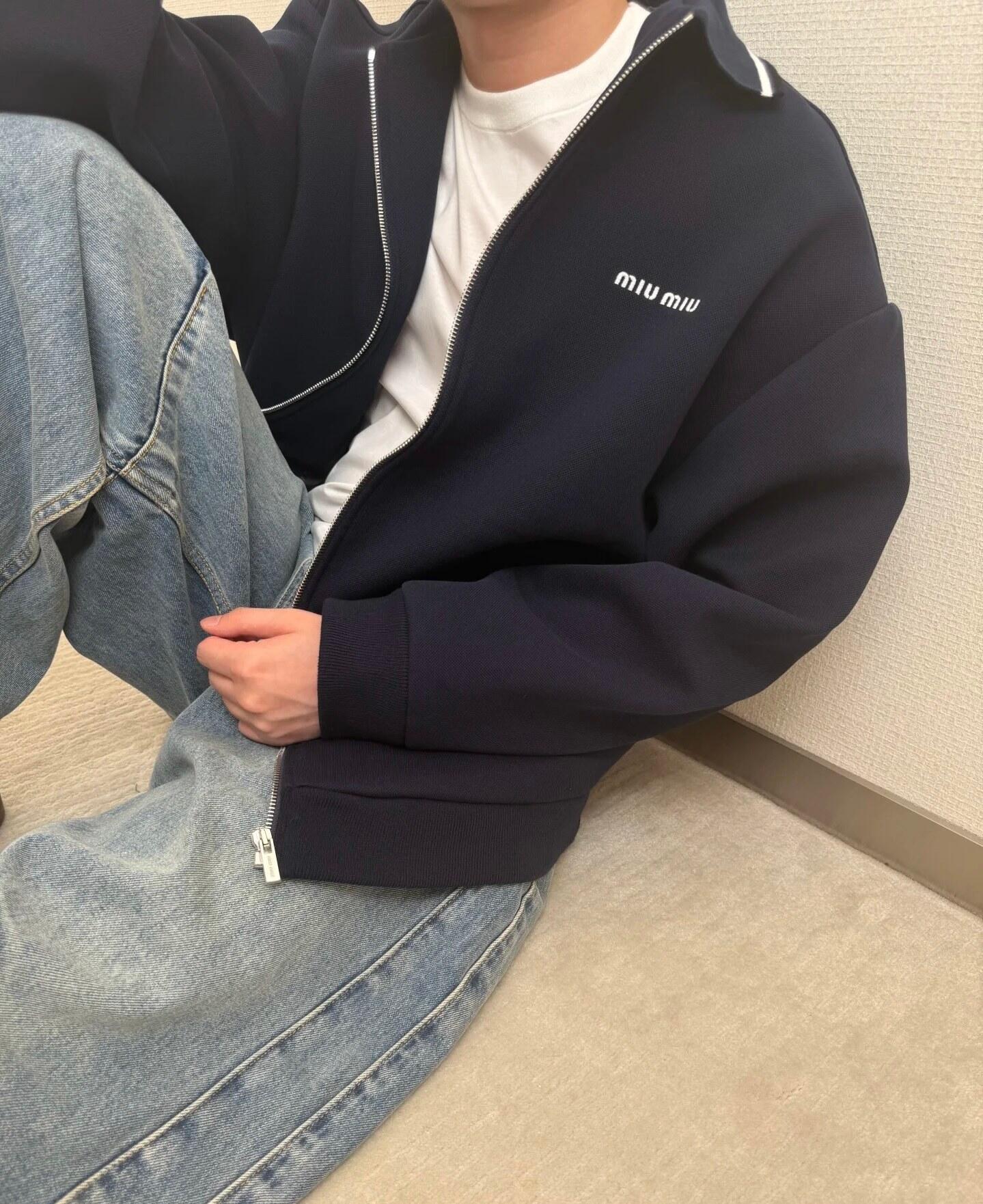 BVG / 미우미우 남성 여성 재킷