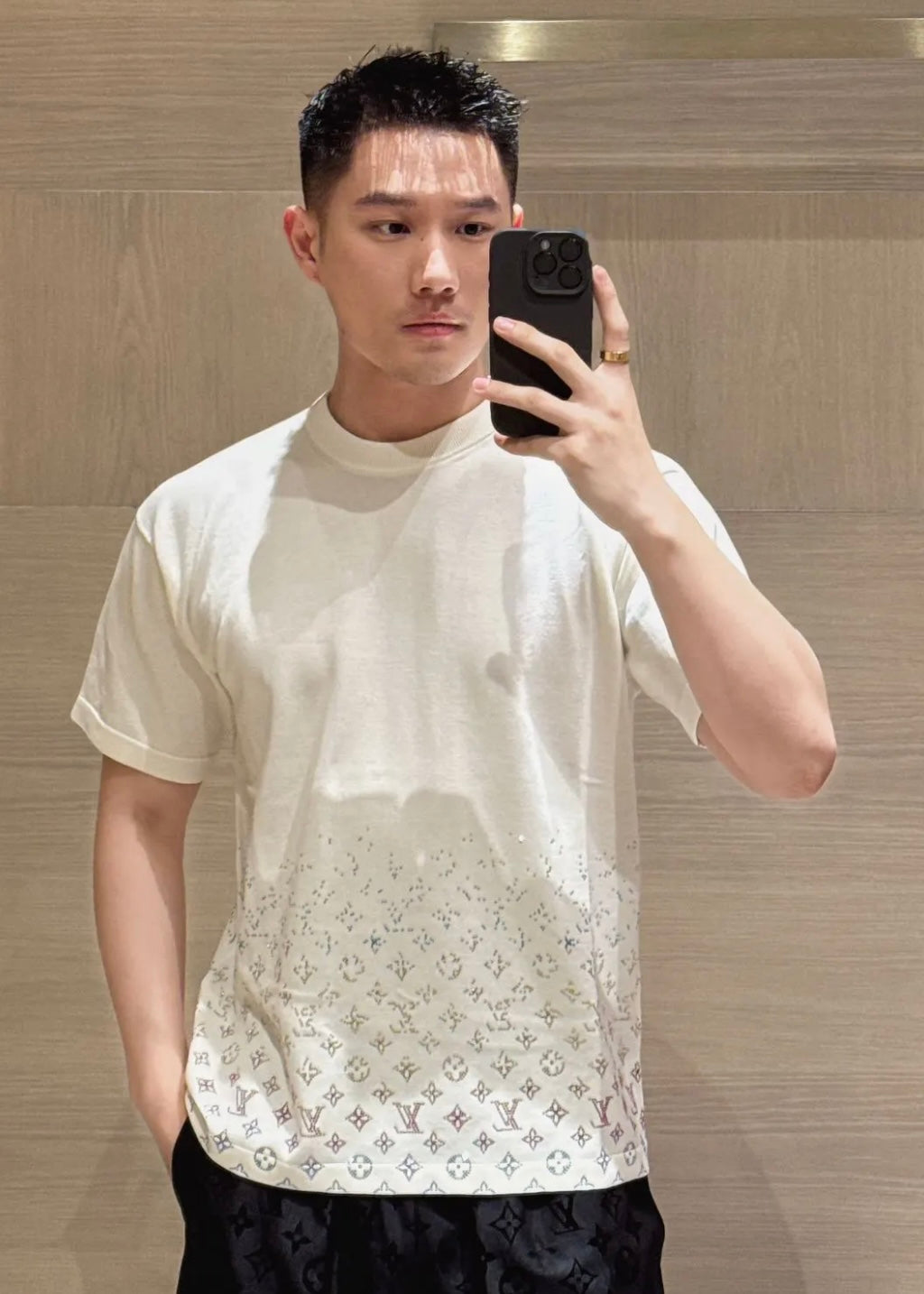 TJ셀러 / 루이비통 남성 반팔