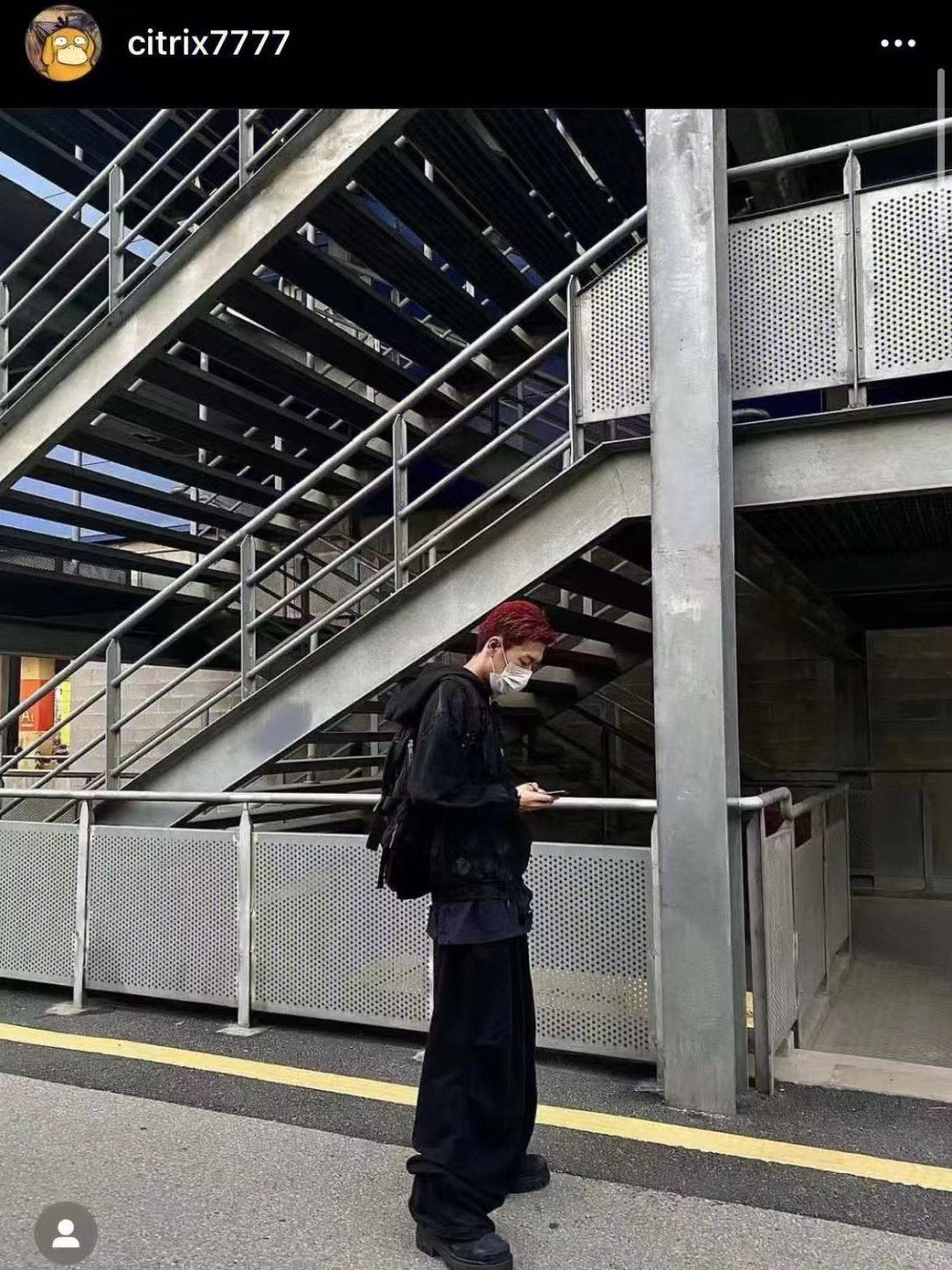 BVG / 발렌시아가 남성 코트