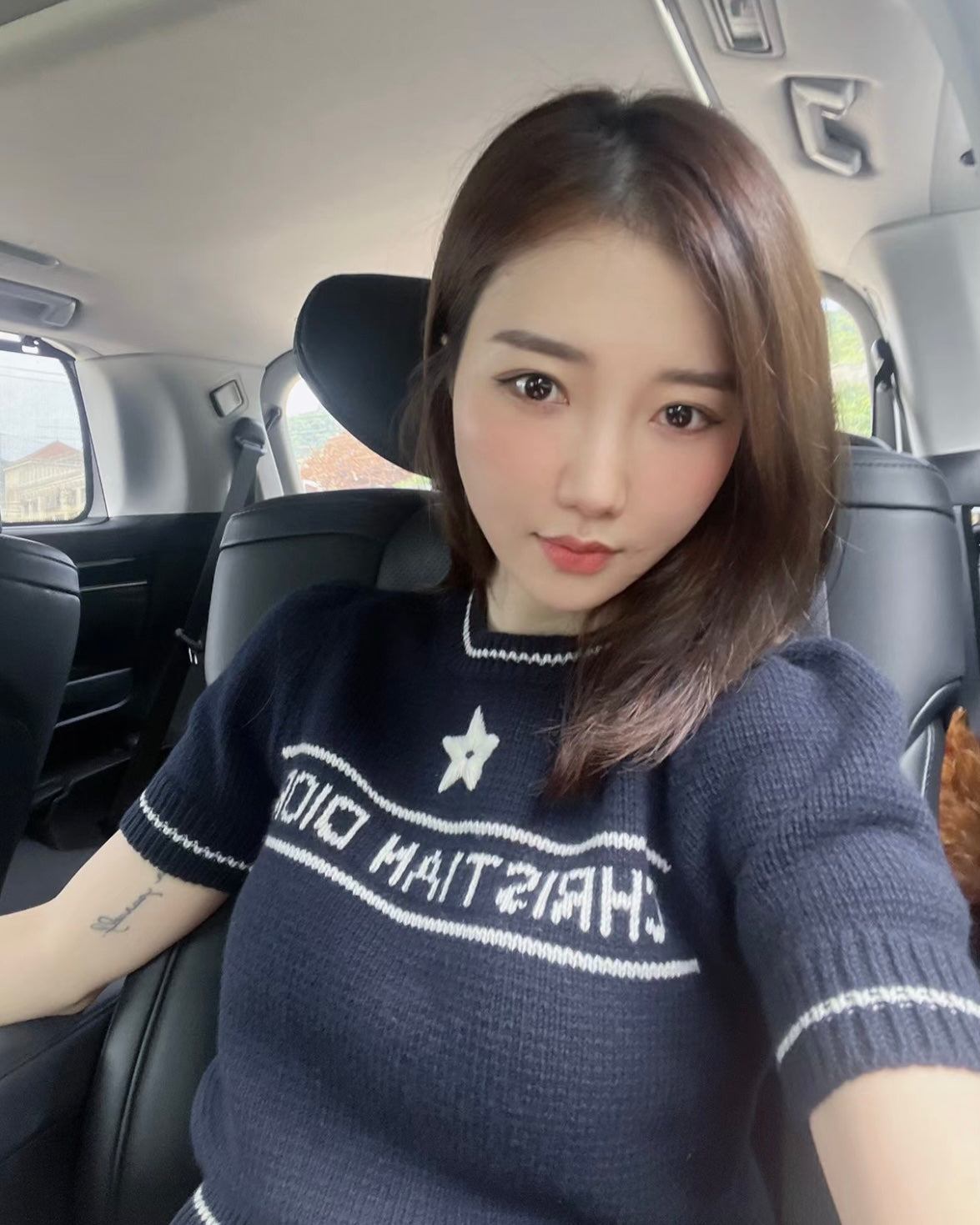 TJ셀러 / 디올 여성 니트 반팔