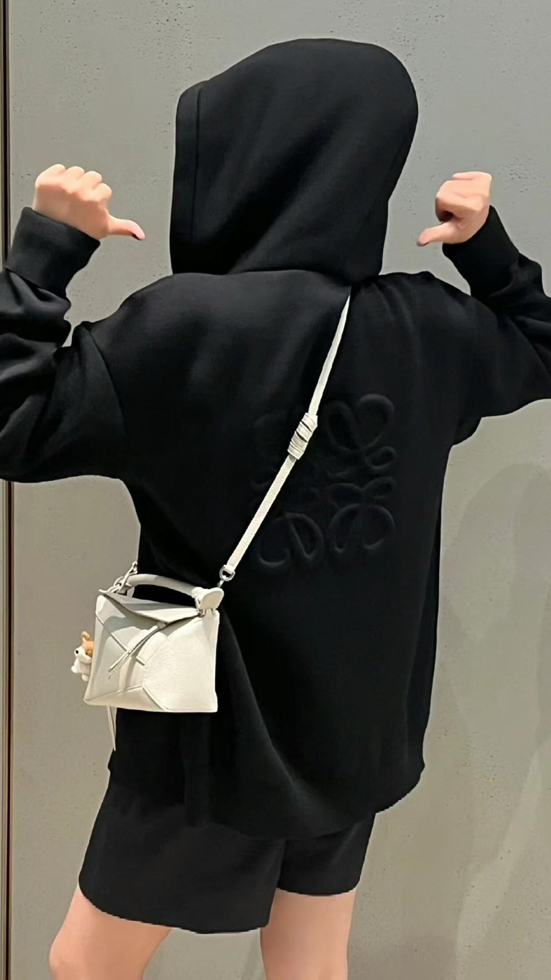 BVG / 로에베 남성 후드티