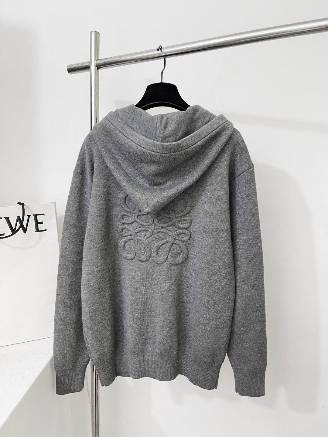 BVG / 로에베 남성 후드티