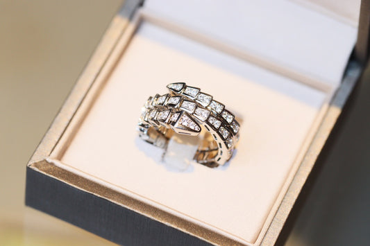 보스 악세사리 / BVLGARI  뱀 모양 반지