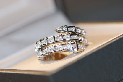 보스 악세사리 / BVLGARI  뱀 모양 반지