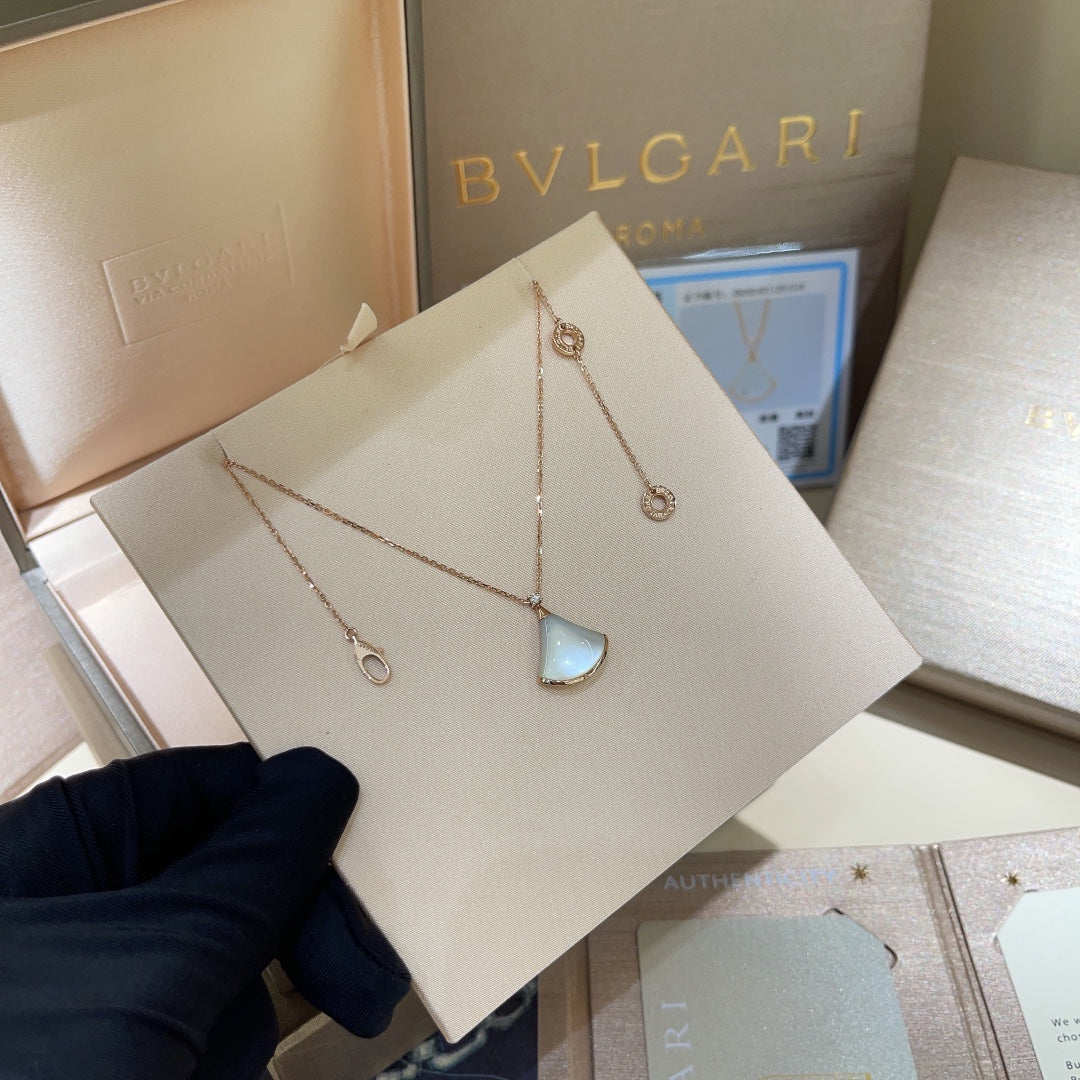 보스 악세사리 / BVLGARI 여성 목걸이
