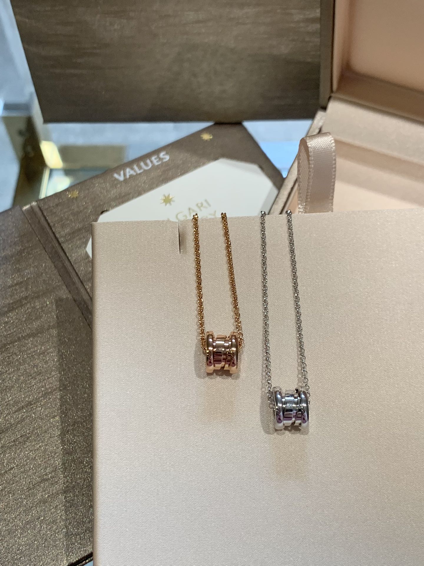 보스 악세사리 / BVLGARI 여성 목걸이