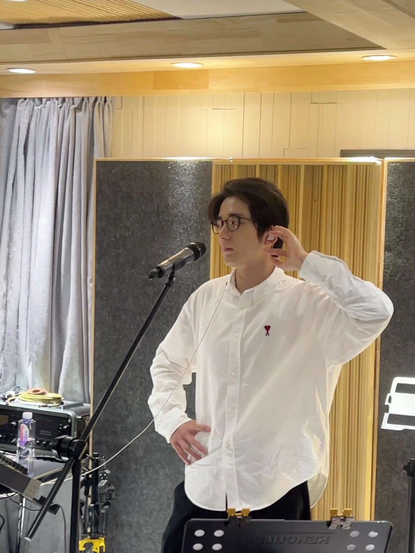 BVG / 아미 남성 여성 하트 자수 셔츠