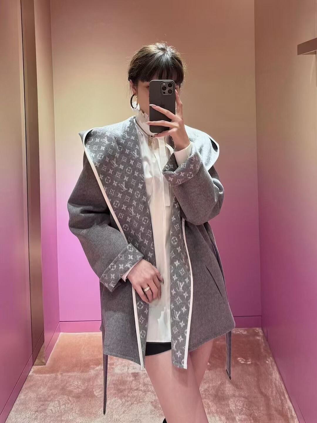 R공장 / 루이비통 여성 후드 코트