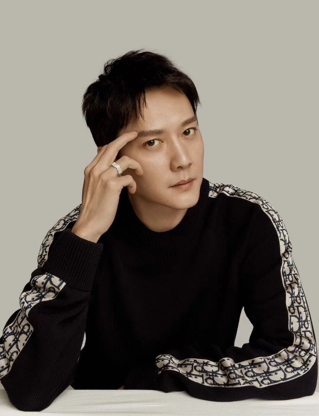 BVG / 디올 남성 니트