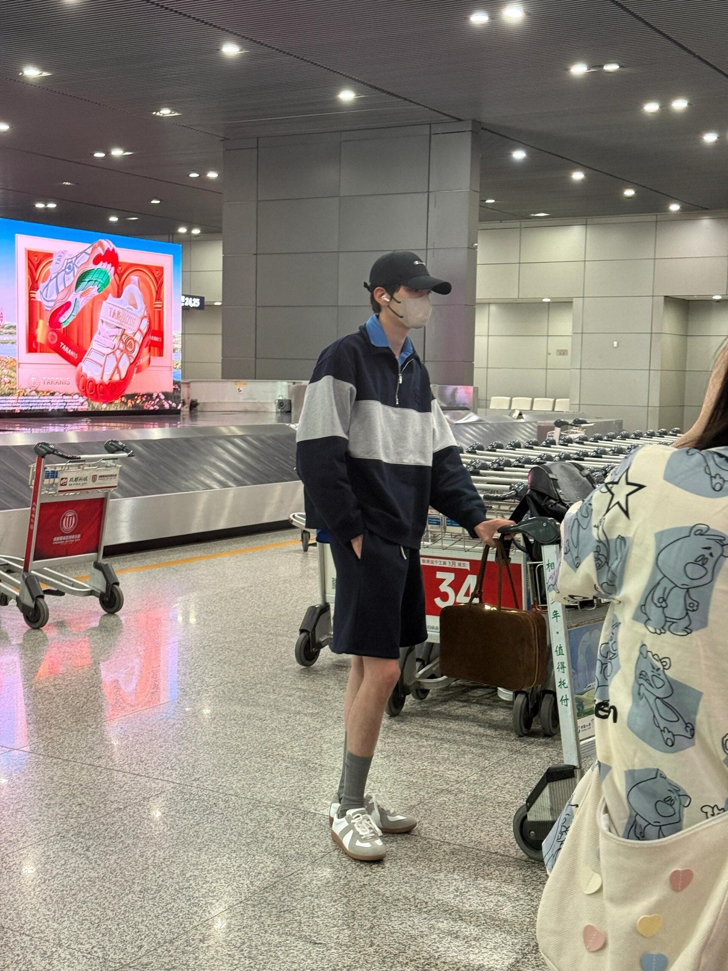 BVG / 미우미우 남성 여성 후드티