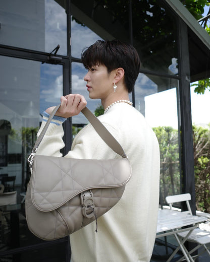 BVG / 디올 남성 니트