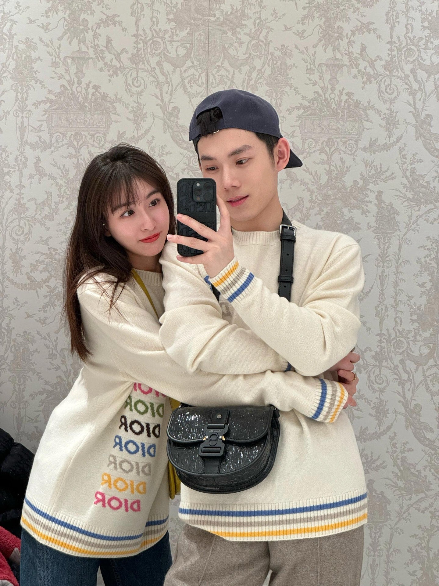 BVG / 디올 남성 여성 니트