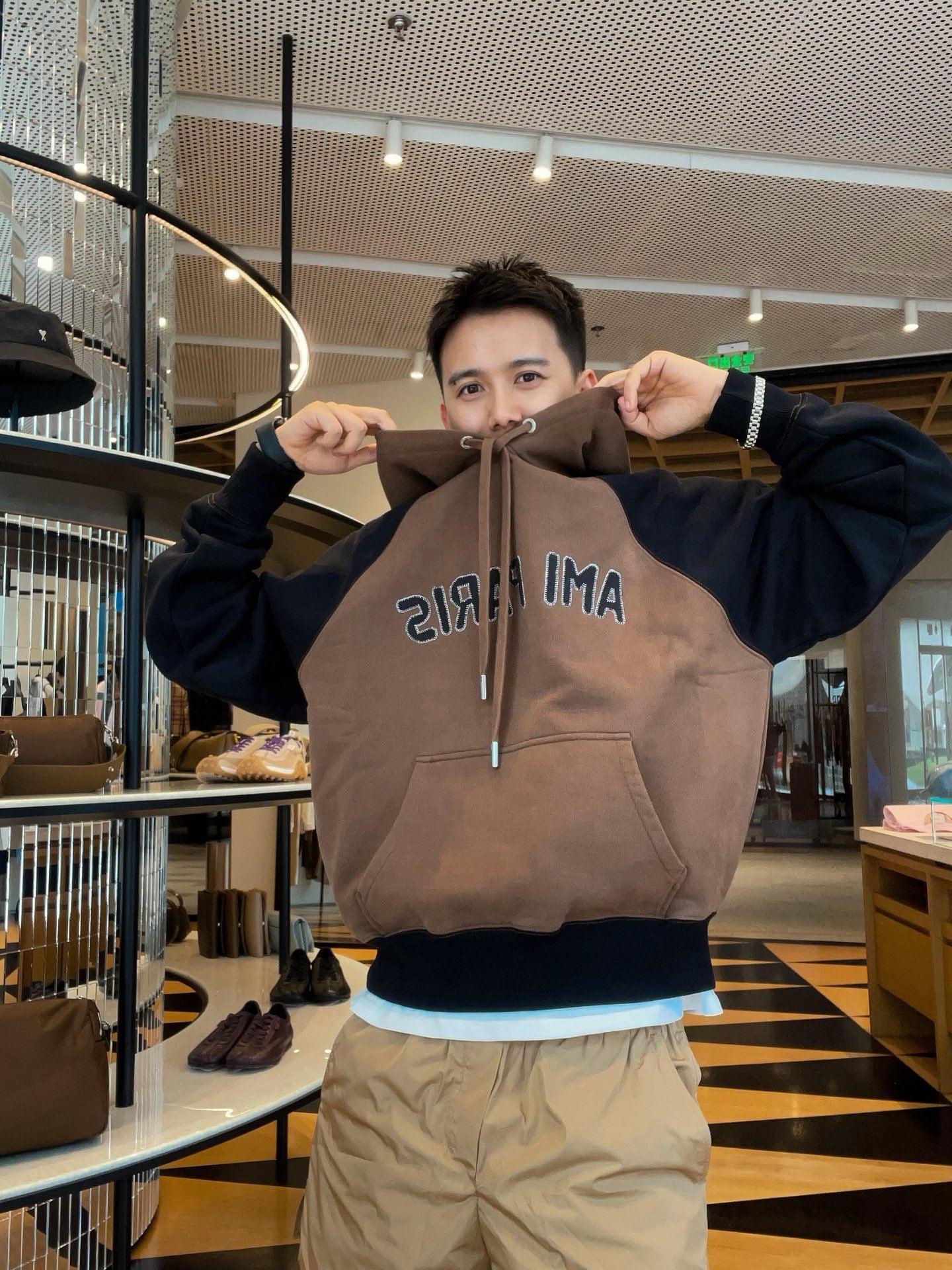 R공장 / 아미 남성 후드