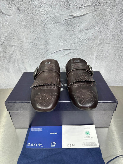 빙 공장 / 프라다 남성 가죽 구두