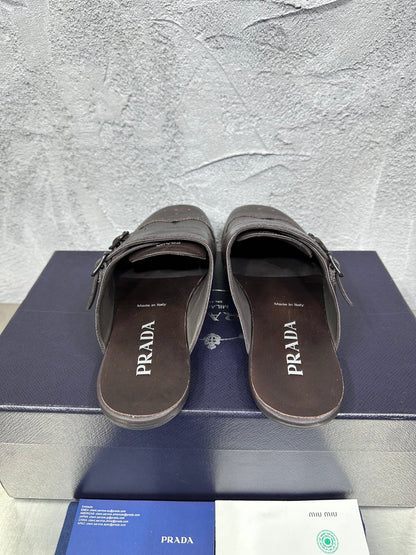 빙 공장 / 프라다 남성 가죽 슬리퍼