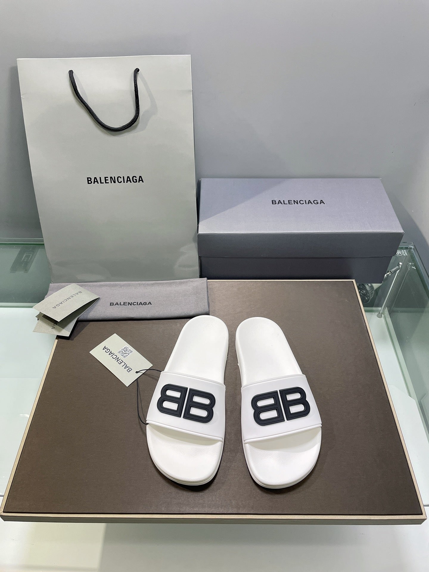 빙 공장 / 발렌시아가 남성 여성 슬리퍼