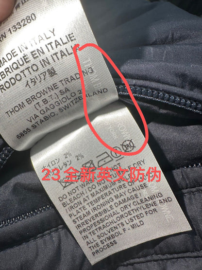 BVG / 톰브라운 남성 여성 패딩 마갑