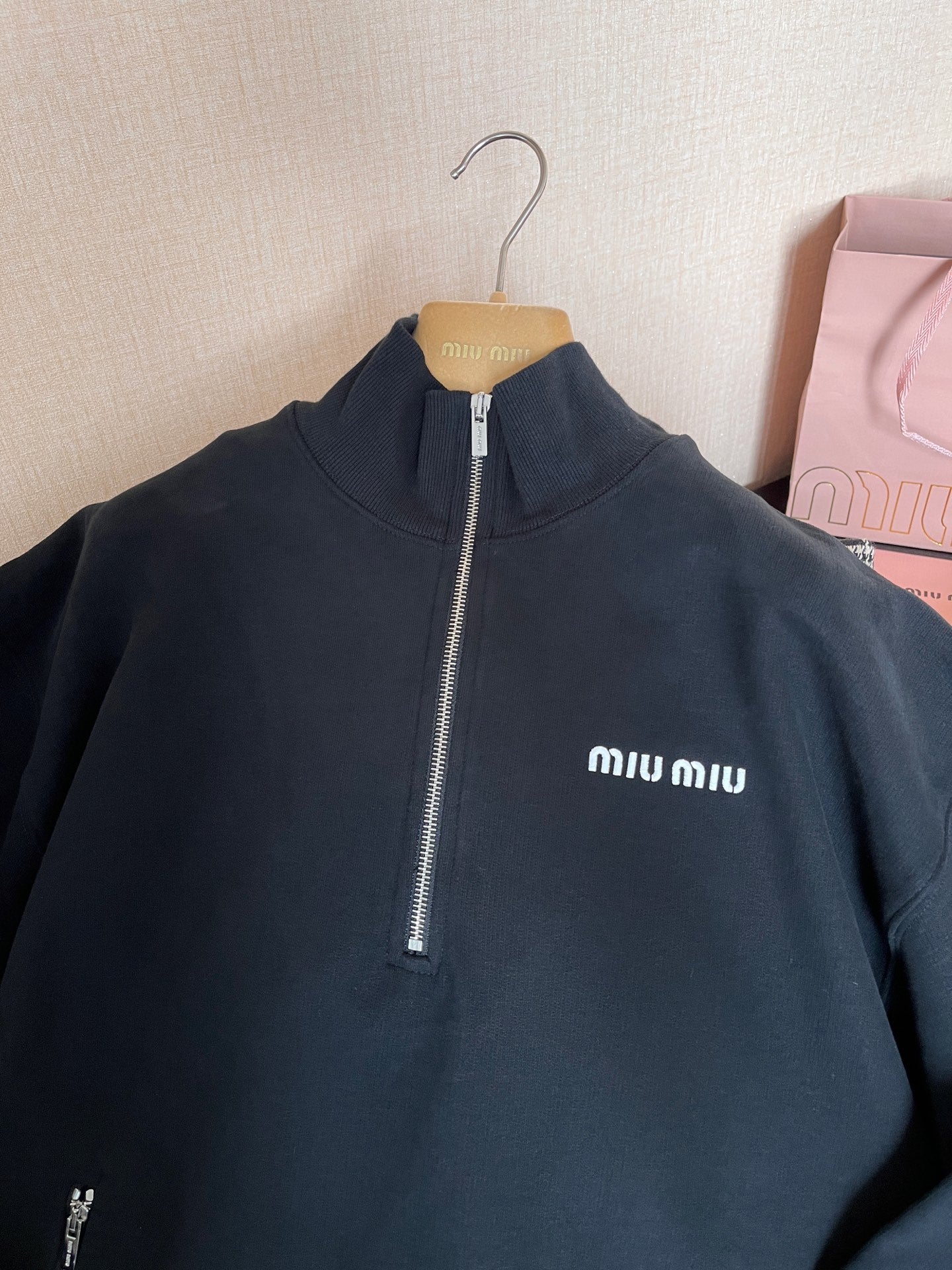 티모 공장 / 미우미우 여성 후드티