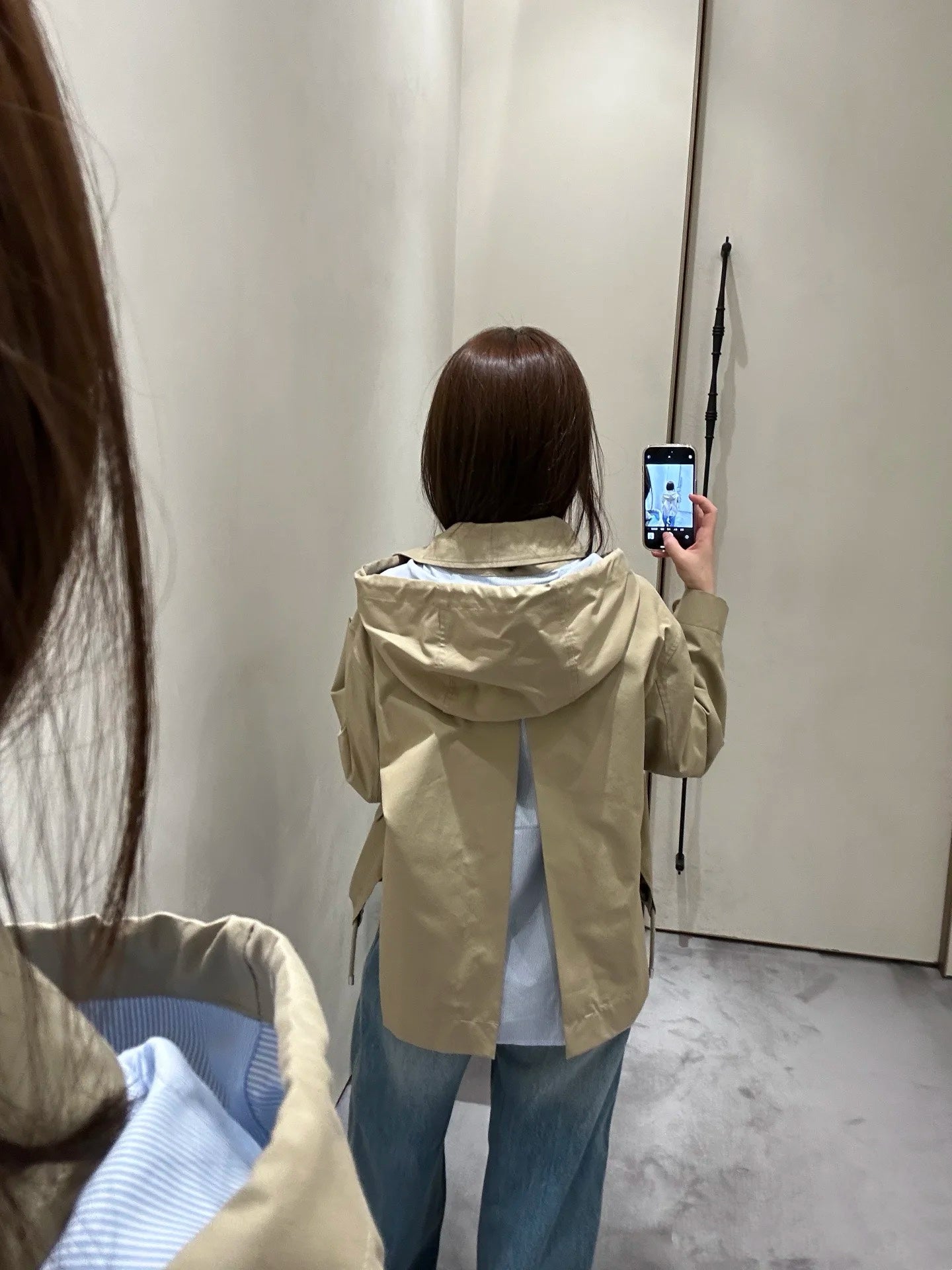 티모 공장 / 로에베 여성 코트