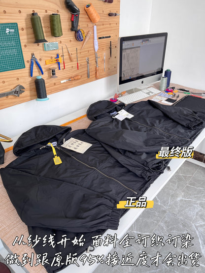 티모 공장 / 로에베 여성 코트