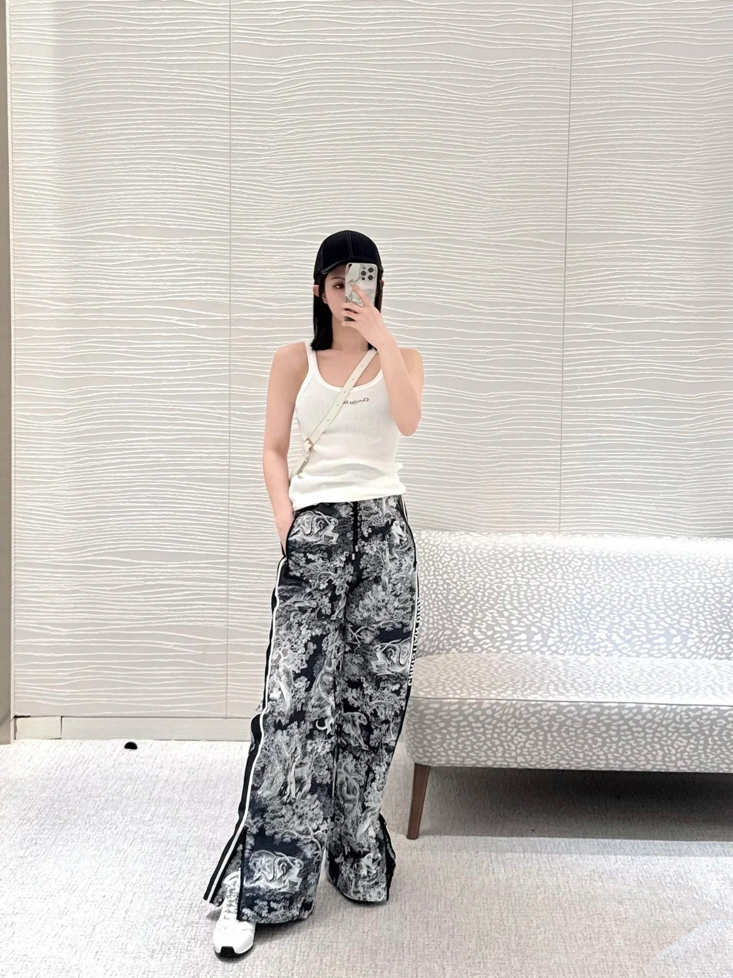 티모 공장 / 디올 여성 바지