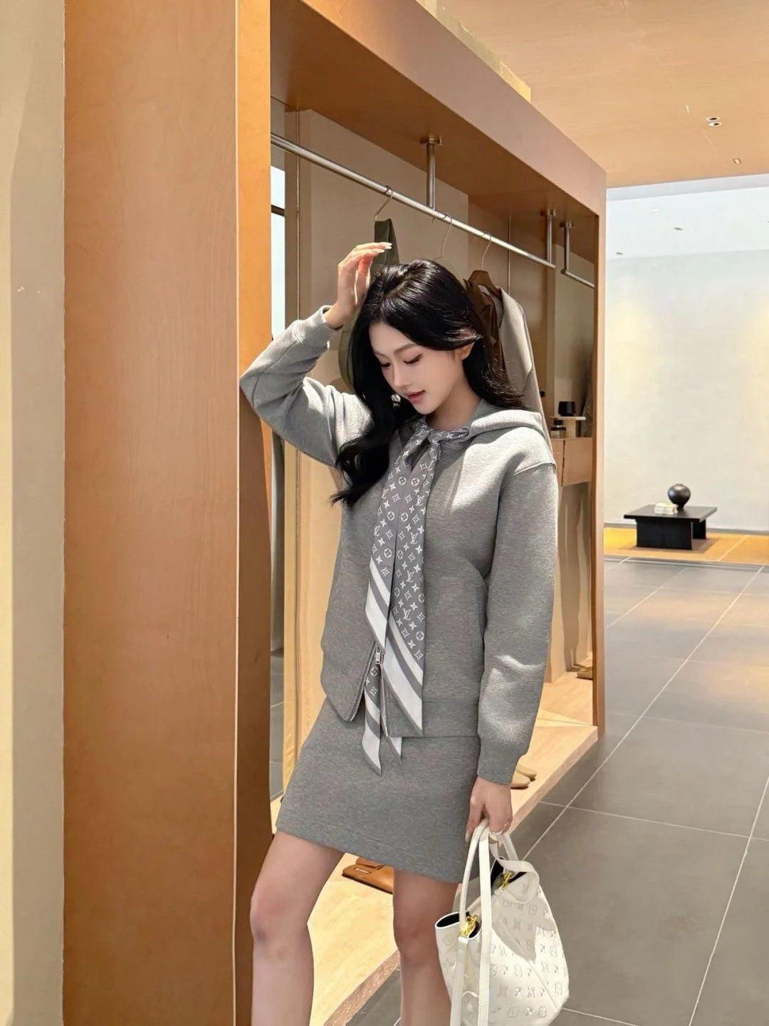 티모 공장 / 루이비통 여성 후드티